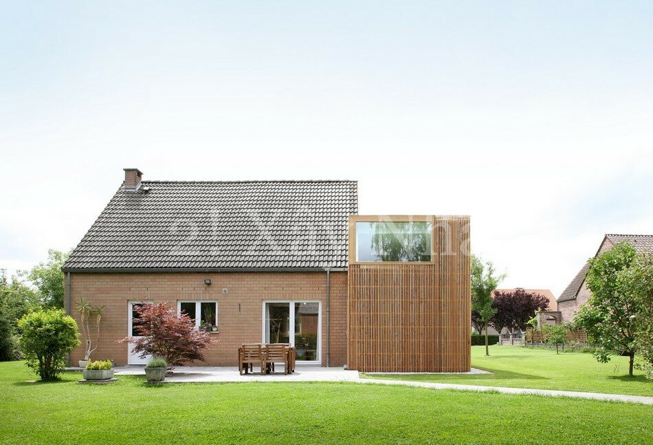 wooden house 14 Striking Home Extension Creatively Enhancing a Pavilion Type Residence in Belgium