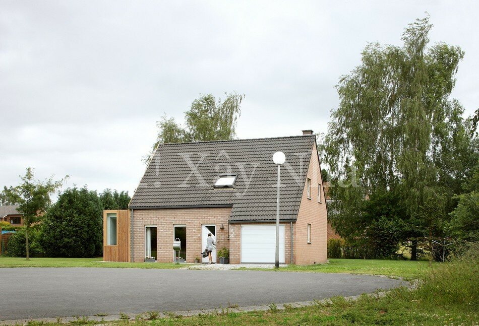 wooden house 8 Striking Home Extension Creatively Enhancing a Pavilion Type Residence in Belgium