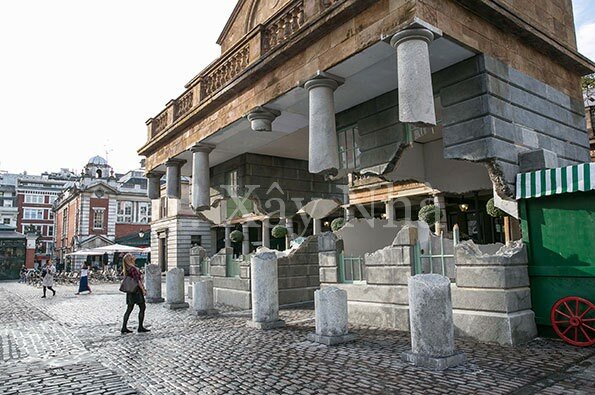Spectacular Optical Illusion In London’s Covent Garden by Alex Chinneck 1