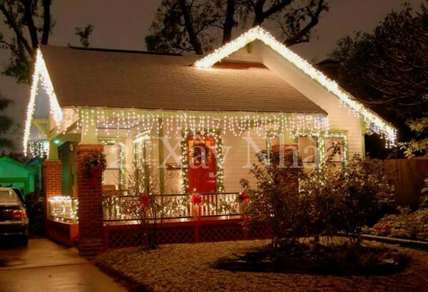 Outdoor-Christmas-Lighting-Decorations-1