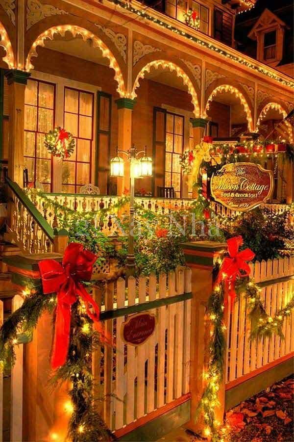 Outdoor-Christmas-Lighting-Decorations-15