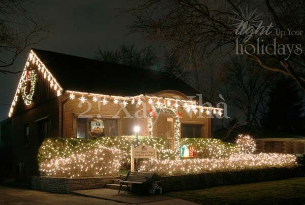 Outdoor-Christmas-Lighting-Decorations-31